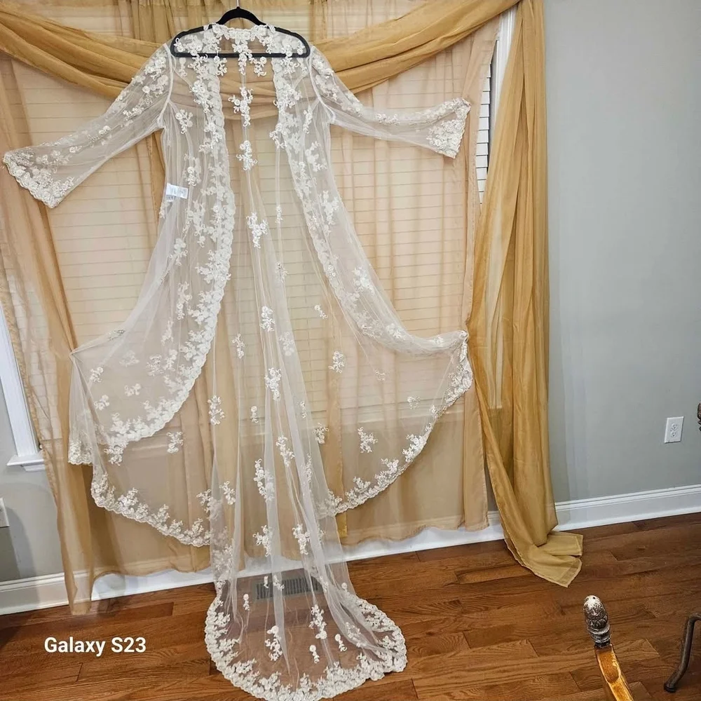 David's Bridal Ivory Lace Long Sleeve Dress - Picture 6 of 10